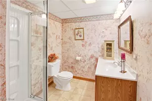 213 Crestland Ave NW, North Canton, OH 44720 - Photo 31