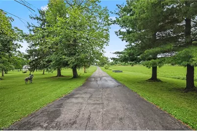 4502 Milligan Road, Lowellville, OH 44436 - Photo 29