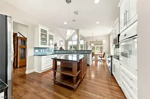 4240 St Anne's Ct, Avon, OH 44011 - Photo 7
