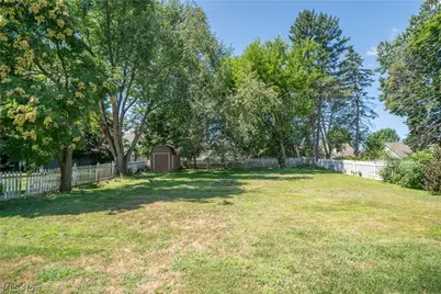 1041 Orchard Avenue NE, North Canton, OH 44720 - Photo 27