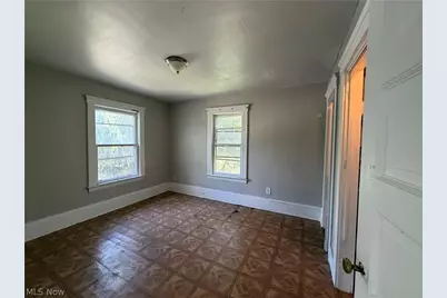 945 E 149th Street, Loveland, OH 44110 - Photo 9