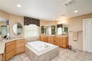 662 Heatherleigh Dr, Akron, OH 44333 - Photo 25
