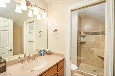 662 Heatherleigh Drive, Akron, OH 44333 - Photo 29