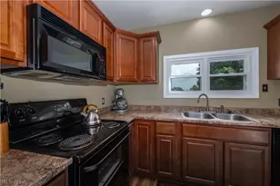 719 Wooster St, Canal Fulton, OH 44614 - Photo 11