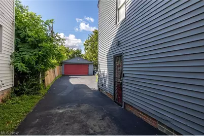 17004 Stockbridge Avenue, Loveland, OH 44128 - Photo 29