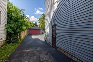 17004 Stockbridge Ave, Loveland, OH 44128 - Photo 29