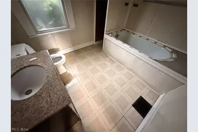 7813 Harvard Avenue, Loveland, OH 44105 - Photo 9