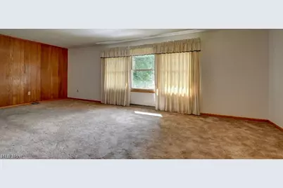 2400 Willow Brook Drive NW, Dover, OH 44622 - Photo 15