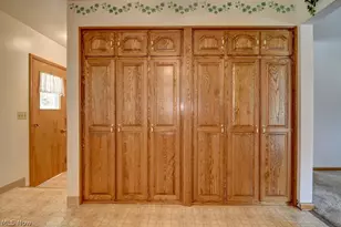 2400 Willow Brook Dr NW, Dover, OH 44622 - Photo 9
