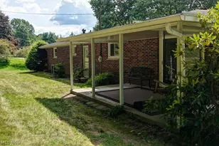 2400 Willow Brook Dr NW, Dover, OH 44622 - Photo 27
