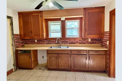 117 Bird Way, Weirton, WV 26062 - Photo 7