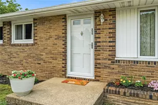 229 Kennedy St, Louisville, OH 44641 - Photo 3