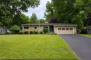 570 Mardon Ave, Akron, OH 44303 - Photo 1
