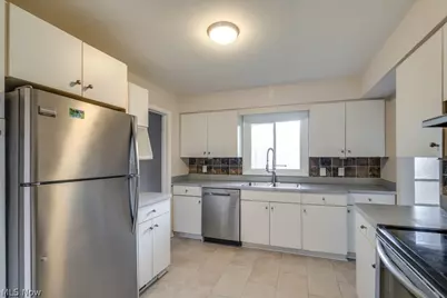 570 Mardon Avenue, Akron, OH 44303 - Photo 15