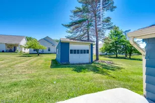 325 Evelyn Ave, Green Hills, OH 44131 - Photo 5