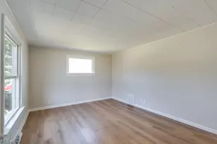 325 Evelyn Ave, Green Hills, OH 44131 - Photo 9