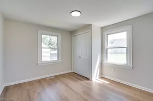 325 Evelyn Ave, Green Hills, OH 44131 - Photo 17
