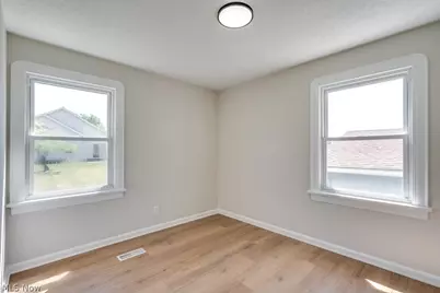 325 Evelyn Avenue, Green Hills, OH 44131 - Photo 19