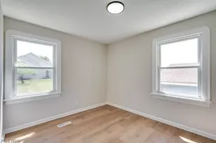 325 Evelyn Ave, Green Hills, OH 44131 - Photo 19