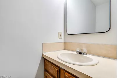 1505 Democracy Drive NW, North Canton, OH 44720 - Photo 17