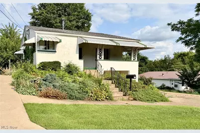 710 Walnut Street, Belpre, OH 45714 - Photo 1