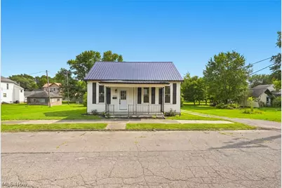 520 Foster Avenue, Cambridge, OH 43725 - Photo 1