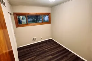 1093 Sutherland Ave, Akron, OH 44314 - Photo 23