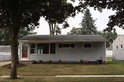 1093 Sutherland Avenue, Akron, OH 44314 - Photo 3