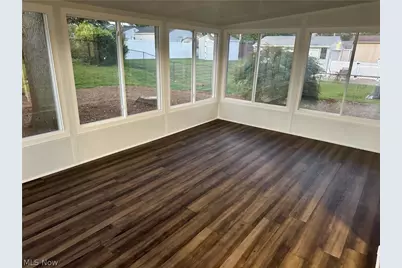 1093 Sutherland Avenue, Akron, OH 44314 - Photo 21