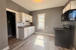 124 W 32nd St, Lorain, OH 44055 - Photo 9