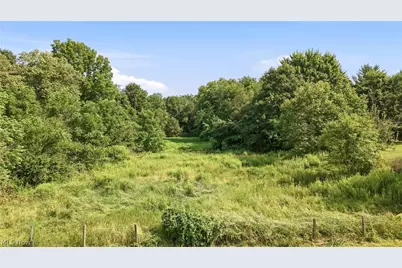 6585 Chestnut Ridge Road, Hubbard, OH 44425 - Photo 11