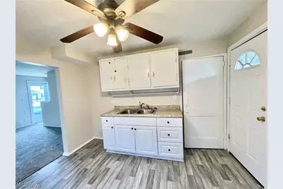 818-824 S Central Drive, Lorain, OH 44052 - Photo 23