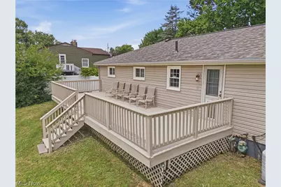 6330 Peach Street, Louisville, OH 44641 - Photo 15