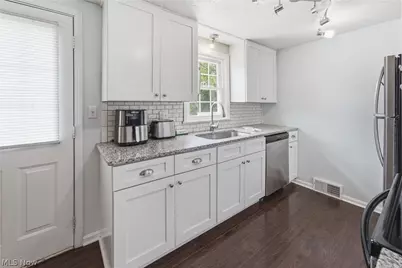 6330 Peach Street, Louisville, OH 44641 - Photo 23