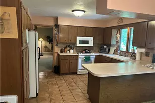 477 Catalina Dr, Akron, OH 44319 - Photo 7