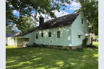 4111 Broadway Avenue NE, Louisville, OH 44641 - Photo 11