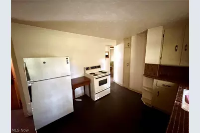 4111 Broadway Avenue NE, Louisville, OH 44641 - Photo 17
