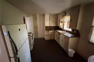 4111 Broadway Ave NE, Louisville, OH 44641 - Photo 15