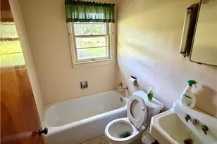 4111 Broadway Ave NE, Louisville, OH 44641 - Photo 23
