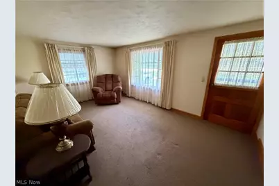 4111 Broadway Avenue NE, Louisville, OH 44641 - Photo 19