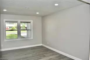 5629 London Dr, Austintown, OH 44515 - Photo 39