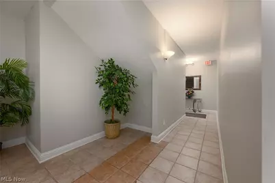 3800 Rosemont Boulevard #109B, Fairlawn, OH 44333 - Photo 17