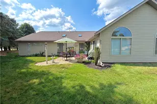 1012 Meadow Dr NW, Strasburg, OH 44680 - Photo 7