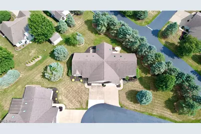 1012 Meadow Drive NW, Strasburg, OH 44680 - Photo 9
