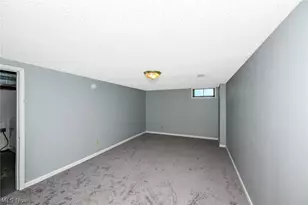 2796 Mull Ave, Akron, OH 44321 - Photo 19