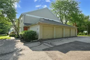2796 Mull Ave, Akron, OH 44321 - Photo 25