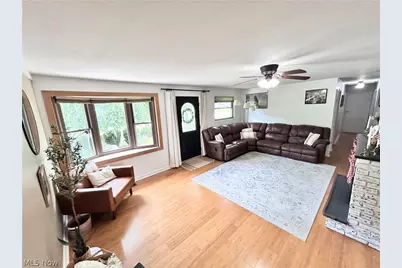 6160 Thistlewood Drive, Mentor, OH 44060 - Photo 5
