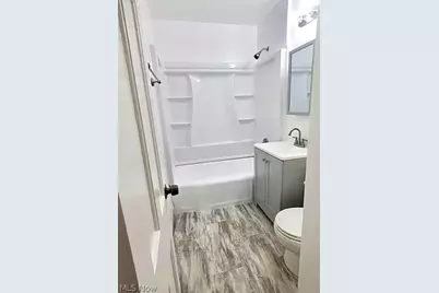 866 Chinook Avenue, Akron, OH 44305 - Photo 5