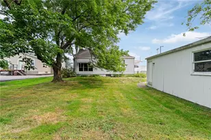 608 Applegrove St NW, North Canton, OH 44720 - Photo 31