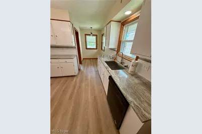 701 Coitsville Road, Campbell, OH 44405 - Photo 9